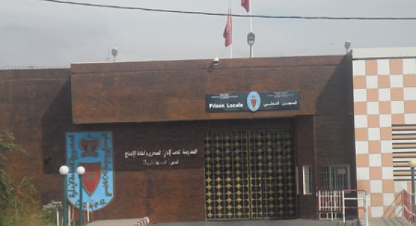 عاجل… سجناء خريبكة يثورون ضد سوء التغذية و”الحكرة” وشاهدة تروي ما وقع لتاكسي نيوز