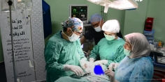 هذي مزيانة… أطباء مغاربة وسعوديون يجرون عمليات جراحية لاستئصال وإزالة الغدة الدرقية لفائدة 83 مريض ومريضة بالمستشفى الجهوي ببني ملال