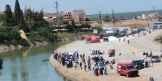 عاااجل والله يرحمو… واحد الشاب متزوج غرق فالواد وغايجيبوه لمستودع الاموا،ت ببني ملال =صور حصرية=