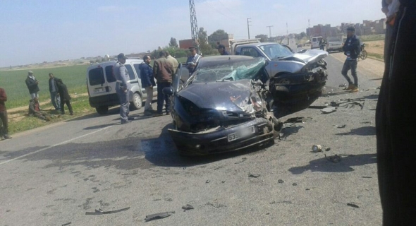 حادثة سير خطيرة بين سيارتين ترسل ضحايا لمستعجلات بني ملال – صور-