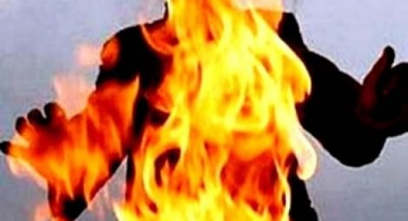 عاجل..شاب يضرم النار في جسده ونقله من مستعجلات بني ملال الى الدار البيضاء