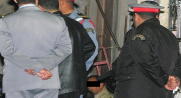 خاص..الملقب ب”الفلاح” يسقط في يد الدرك الملكي متلبسا بحيازة كمية من مسكر “ماحيا” في طريقها للبيع