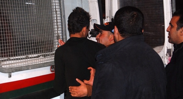 إعتداء على ضابط شرطة وحارسين للأمن الخاص داخل المستشفى الجهوي بني ملال يقود شخصين للاعتقال