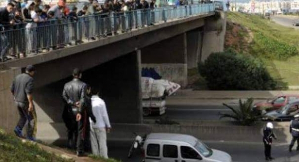 خطير…هادي هي البسالة والضصارة  …. اعتقال 4 قاصرين يرشقون بالحجارة سيارات مستعملي الطريق السيار بني ملال خريبكة ويتسببون في حوادث خطيرة