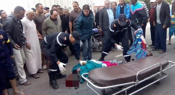 عاجل..ياربي سلامة ..حادثة خطيرة بين c90 وشاحنة ونقل الضحيتين بين الحياة والموت وتأخر الدرك الملكي والوقاية -الصور-