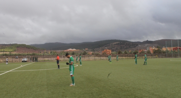 اتحاد أزيلال لكرة القدم يسرح لاعبين و يوقع لآخرين و يعد جمهوره بالتفوق في مرحلة الإياب