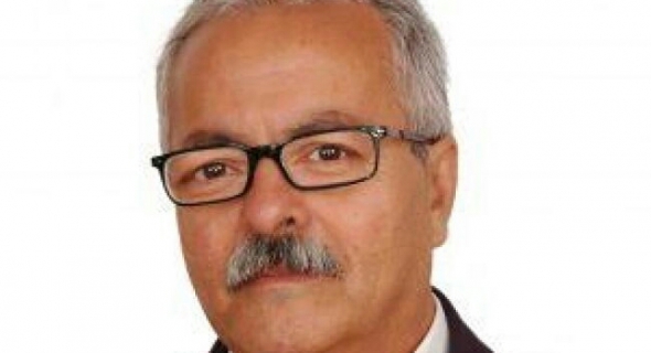أحزاب على رأسها ذئاب