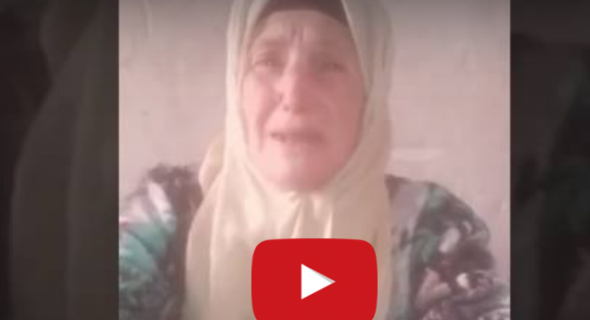 فضيحة بالفيديو..هاعلاش هضر الملك..مي فاظمة لي جرا عليها ولدها بافورار تبكي وتقول :” وافيناهو المخزن أعباد الله”