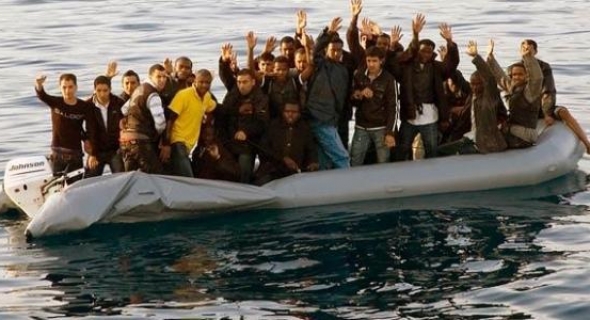 البحرية الملكية المغربية تنقذ في ظرف 3 ايام 105 مهاجرا سريا بينهم 20 امـ،رأة و11 طــ،فلا بقوارب وجيت سكي على وشك الغرق
