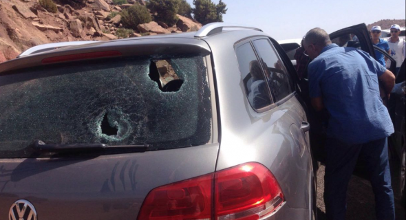 بلطجية يفسدون الحملات الانتخابية بدائرة ابزو واويزغت و تكسير سيارات و اعتراض سبيل المنافسين و تهديدهم و شعودة  و هستيريا تسبق آخر أيام الدعاية