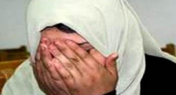 عااااجل… والله هدشي ماشي معقول… أم تبكي وتناشد وزير الصحة والوالي والمدير الجهوي ومدير سبيطار بني ملال وتصرخ:” فين نخرج بنتي وهي كوما”