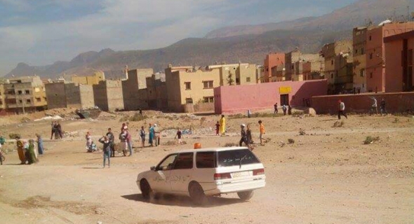 عاجل..دفن الزوج الذي قتلته زوجته المخمورة وتطورات حول ابنته القاصر وعلاقتها بالجريمة البشعة -الصورة-