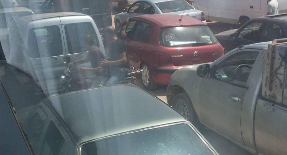 عاجل..بالصور..اختناق غير مسبوق لحركة السير ورحلة من مراكش نحو بني ملال توقفت ل3 ساعات بسبب العرقلة !