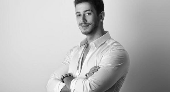 اعتقال سعد المجرد بباريس وفيسبوكيين ينشرون صورته وهو مصفد اليدين – الصورة-
