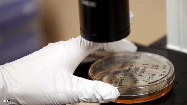 MADISON, WI - MARCH 10: Kejin Hu, research associate, looks at a colony of human embryonic stem cells under a microscope at Wisconsin National Primate Research Center at University Wisconsin-Madison March 10, 2009 in Madison, Wisconsin. On March 9, 2009 President Barack Obama signed an order reversing the Bush administration's limits on human embryonic stem cell research. (Photo by Darren Hauck/Getty Images)