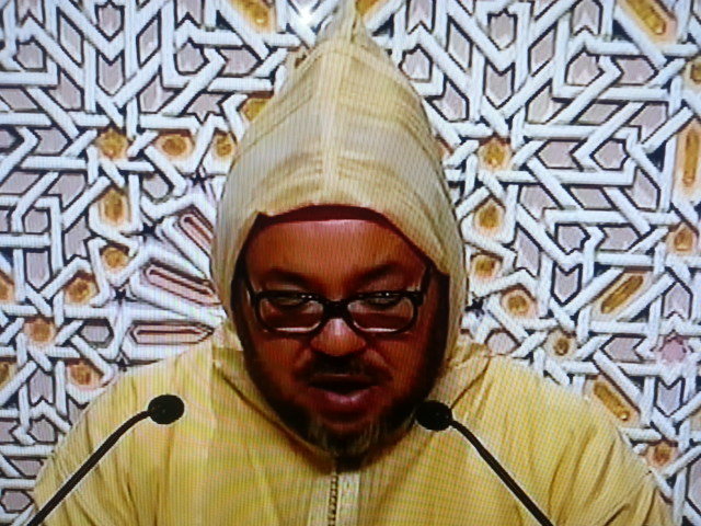 عااااجل…الملك خرج ليهم نيشان ..انتقذ الادارة بشكل لاذع وعلاقتها بالمواطن ودعاها للقرب منه قائلا :” المواطن هو الادارة”