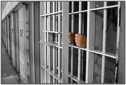 السجن النافذ في حق أستاذ التعليم الابتدائي بدمنات بتهمة التحرش على 16 تلميذة وهذه هي مدة العقوبة الحبسية