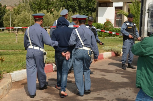 عاجل وهاهما حصلو+صور حصرية… الدرك الملكي للقصيبة وقصبة تادلة باشراف من قائد الدرك ببني ملال شدو 4 المروجين وحجزو أزيد من 7 طن من التين ونصف طن من “ماحيا” 