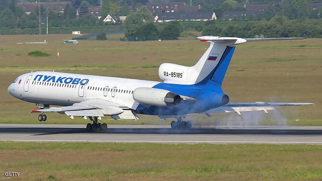 D?sseldorf, GERMANY: A picture taken 10 June 2006, shows a Russian Tupolev 154 airliner belonging to the Russian airline Pulkovo, landing at the International airport in Dusseldorf, Germany. This aircraft with 170 passengers and crew aboard crashed 22 August 2006 in eastern Ukraine, Ukrainian and Russian officials said. All 170 of the passengers and crew aboard the plane are dead, Interfax news agency quoted the Russian emergency situations ministry as saying. Aviation officials quoted by Russian news agencies said preliminary information indicated that the crash was linked to stormy weather and severe turbulence that the plane passed through shortly before it went down. / BJORN VAN DER VELPEN (Photo credit should read BJORN VAN DER VELPEN/AFP/Getty Images)