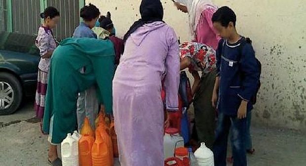 ساكنة أولاد زمام بالفقيه بن صالح تعاني من انقطاع الماء الصالح للشرب ويناشدون المسؤولين