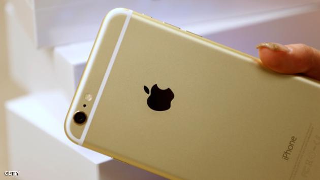 OREM, UT - SEPTEMBER 18: The back of an Apple iPhone 6 Plus gold, is shown here at a Verizon store on September 18, 2014 in Orem, Utah. Apples new iPhone 6's go on sale tomorrow September 20, 2014. (Photo by George Frey/Getty Images