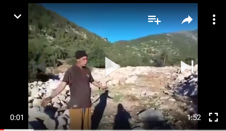 بالفيديو… بعدما يئسوا من المسؤولين.. مواطنون ينجزون طريقا بأعالي الجبال لجلب السياح وفك العزلة