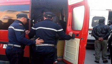 مؤلم… الله يرحمو… سيارة تدهس تلميذا أمام المدرسة وتقتله على الفور وصاحبها يلوذ بالفرار