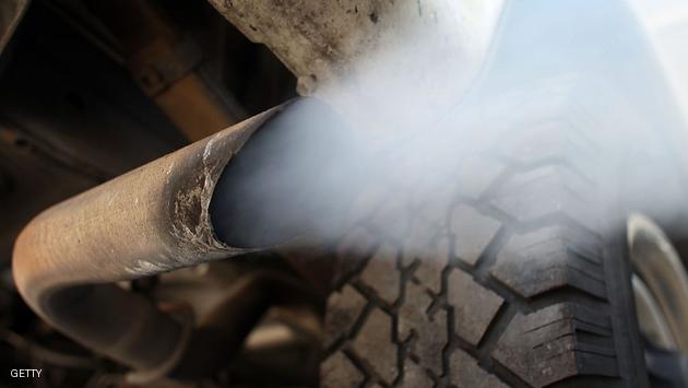 MIAMI - JULY 11: Exhaust flows out of the tailpipe of a vehicle at , "Mufflers 4 Less", July 11, 2007 in Miami, Florida. Florida Governor Charlie Crist plans on adopting California's tough car-pollution standards for reducing greenhouse gases under executive orders he plans to sign Friday in Miami. (Photo by Joe Raedle/Getty Images)