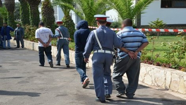 برفو… الدرك الملكي يعتقل أربعة أشخاص ضمن عصابة خطيرة روعت المواطنين بالسيوف 