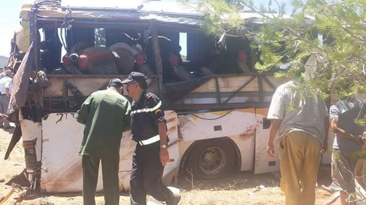 نقابة إ م ش تعزي في وفاة ممرضة في فاجعة الحافلة وتشيد بالموقف الإنساني لممرضات وممرضي خنيفرة المضربين الملتحقين بالعمل لعلاج الضحايا