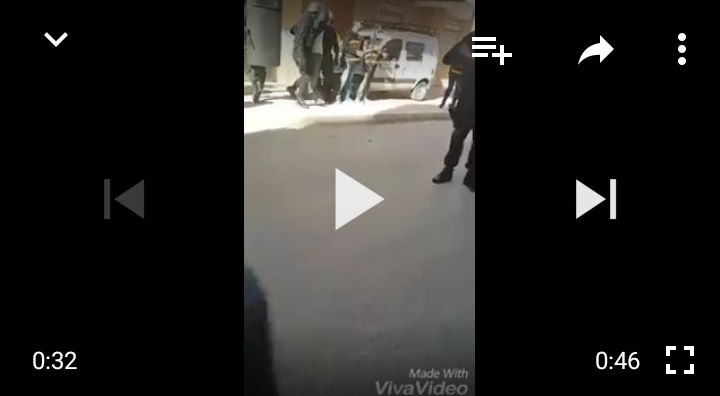 فيديو من زاوية واضحة يوثق لحظة اعتقال “البسيج” للشابين ببني ملال وإدخالهما لسيارة الأمن تحت تصفيقات السكان