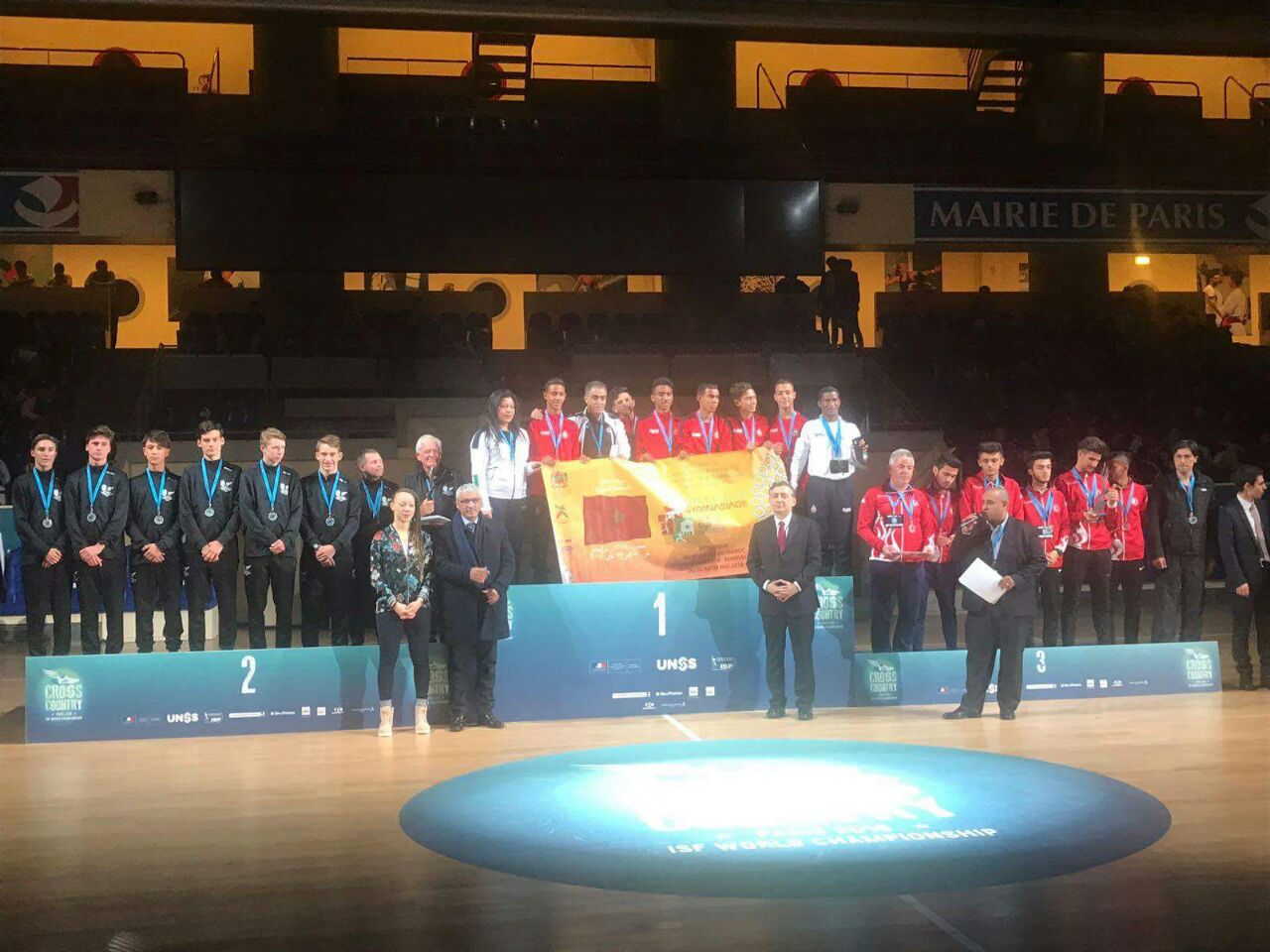 المغرب يفوز في باريس ببطولة العالم المدرسية للعدو الريفي و تألق لافت لفتيان اكاديمية بني ملال خنيفرة