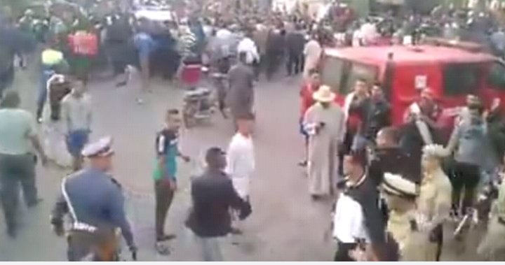 مصيبة… شبان يقتلون شابا بالسيوف وفيديو لحظة إطلاق الرصاص من طرف الدرك الملكي لتحذير المحتجين