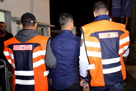ضربة صحيحة… الأمن المغربي يحجز كمية هائلة من المخدرات بسيارة مهاجر مغربي