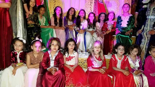 احتفاء استثنائي بفتيات سوق السبت في مسابقة ” عروس العيد”
