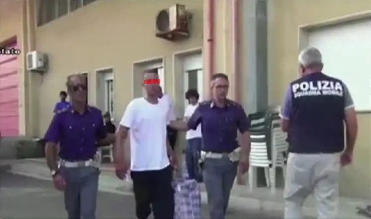 وزير الداخلية الإيطالي يشرع في طرد  “الحراكة” و شرطة مدينة بريشيا تقوم بترحيل ستة وعشرون مهاجر بينهم مغاربة