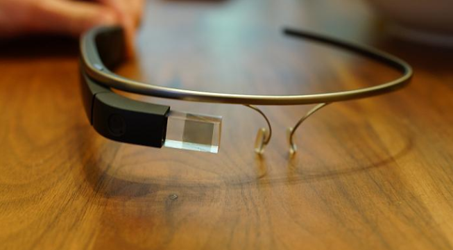 دراسة: نظارة غوغل تعطي أملا للمصابين بالتوحد