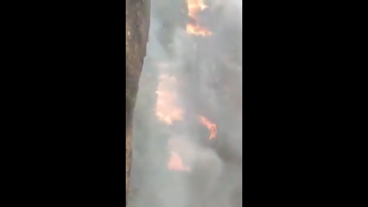 استنفار الوقاية المدنية لاخماذ الحريق الذي اندلع قرب سد بين الويدان  -فيديو-