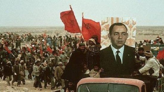 المسيرة الخضراء عبقرية الملك الحسن الثاني وشجاعة 350 ألف مغربي ومغربية + فيديو رائع عن المرحلة من البداية الى النهاية