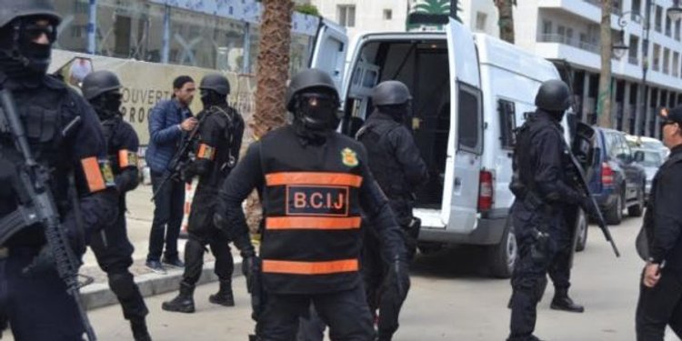 ضربة صحيحة… رجال المكتب المركزي يعتقلون عصابة خطيرة من 6 أفراد تنصب على المواطنين بمجموعة من المدن المغربية -بلاغ-