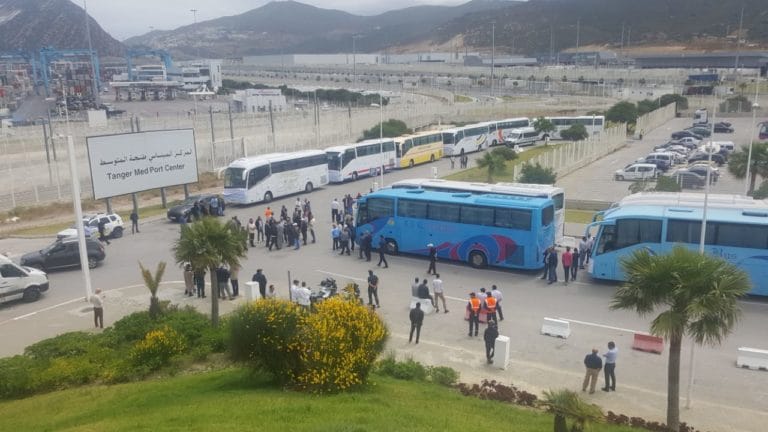 عاجل … فدرالية النقل الدولي تستعد لوقفة احتجاجية في هذه الاثناء أمام ميناء طنجة ميد ضد قرار السلطات الاسبانية