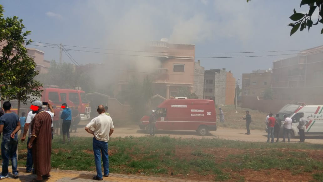 عاجل والسلامة… اندلاع حريق مهول بفيلا سكنية ببني ملال واستنفار الوقاية المدنية -صورة-