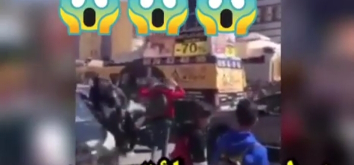 الحماق هد وبالفيديوا!!!… سائق شاحنة يتشاجر مع تلاميذ ويدهسهم بشكل متعمد ويُرسل 4 منهم للمستعجلات