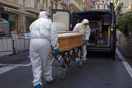 إيطاليا تسجل أسوأ حصيلة يومية للوفيات بفيروس كورونا في العالم : 969 حالة وفاة وازيد من 86 الف مصاب ومصابة  