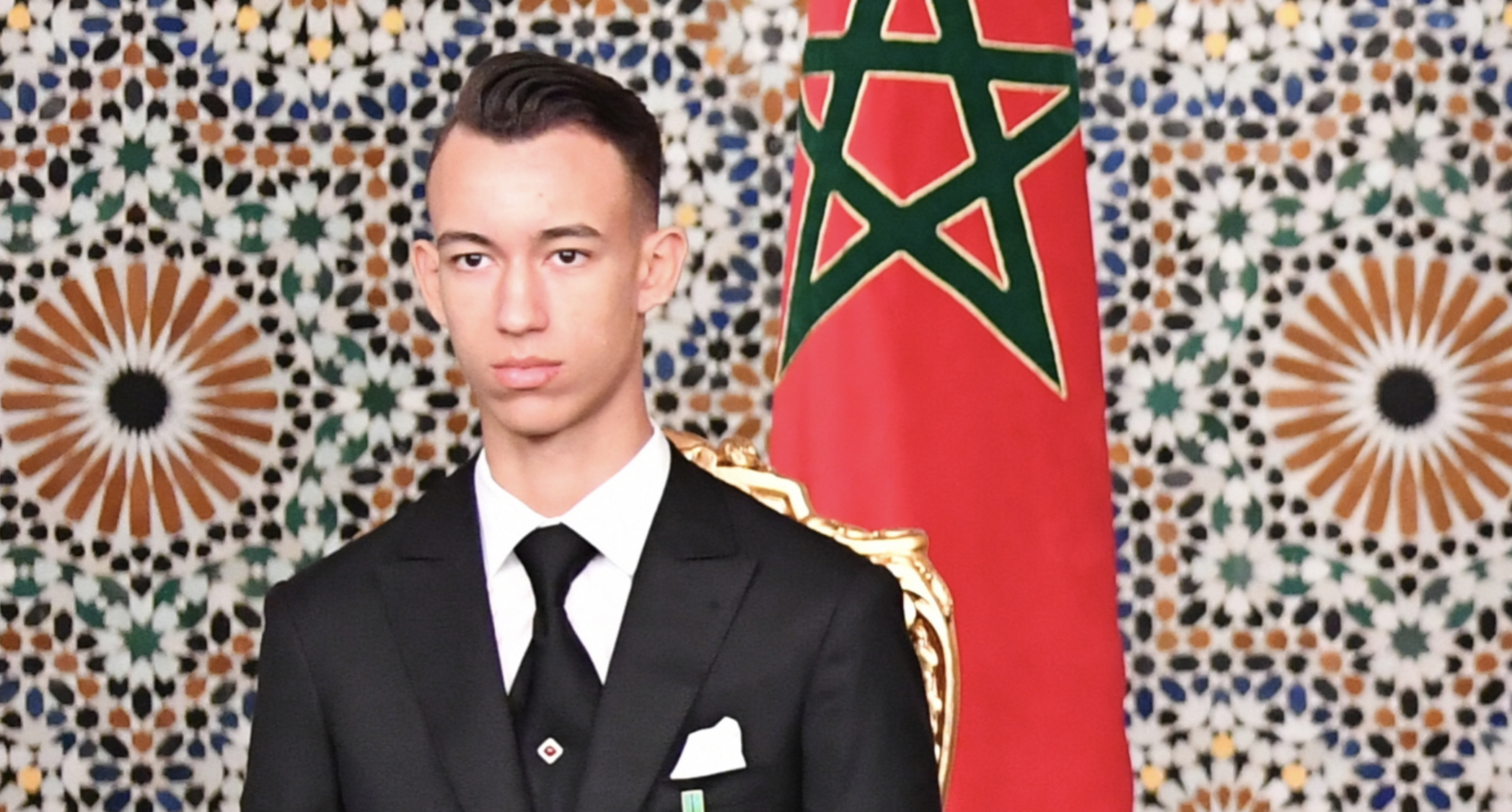 ولي العهد الأمير مولاي الحسن يلتحق بجامعة مغربية “كلية الحكامة والعلوم الإقتصادية والإجتماعية ببن جرير”