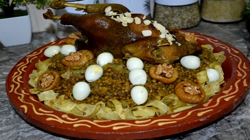 (إيض ينّاير) أو (حاكوزة)… تراث أمازيغي مغربي أصيل تُقدم فيه أطباق شهية متنوعة (اسكاس امباركي 2971)