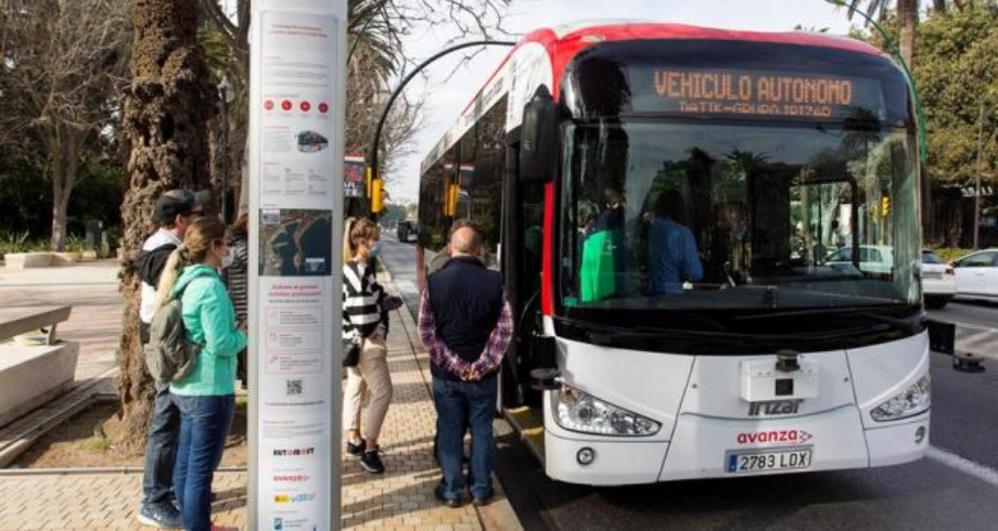 إسبانيا تشرع بالعمل بحافلات كهربائية و ذاتية القيادة