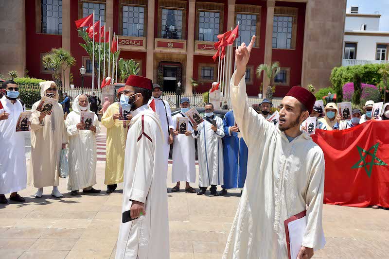 وزارة الأوقاف والشؤون الاسلامية :” يتم إنفاق مليار و93 مليون درهم لتحسين وضعية الأئمة والخطباء والقيمين الدينيين”!