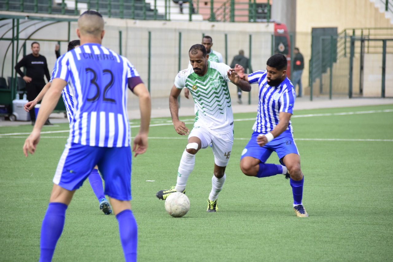 اعتقال لاعب من طرف أمن بني ملال و تسجيل اعتذارين بسبب كوفيد حدثان سبقا مباراة الرجاء الملالي و ضيفه الراك (تفاصيل حصرية)