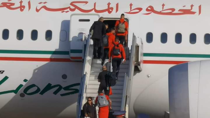 بالفيديو… بعثة المنتخب المغربي تتوجه على متن طائرة خاصة إلى قطر